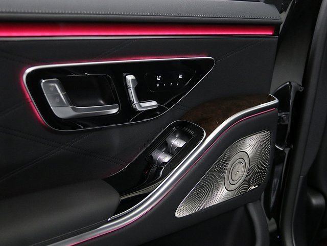 2025 Mercedes-Benz S-Class S 63 - Photo 16