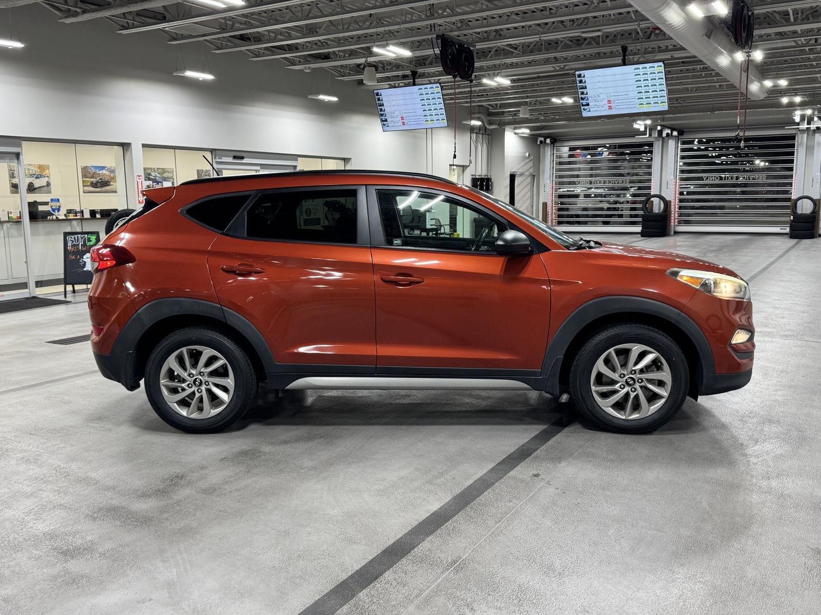 2017 Hyundai Tucson SE - Photo 12