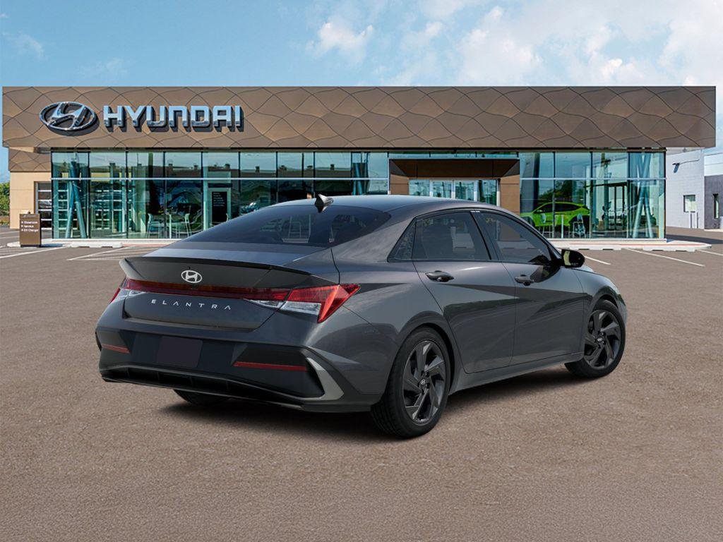 New 2026 Gray Hyundai SEL Sport Plus image 5