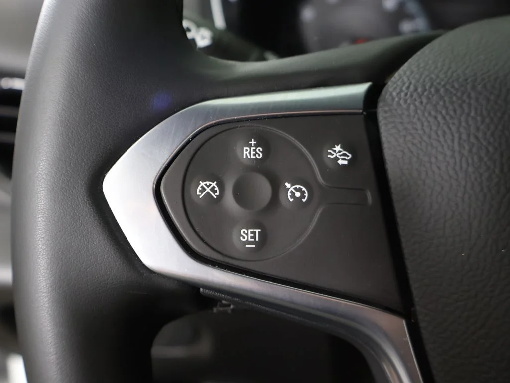 Used 2023 Summit White Chevrolet LT image 44