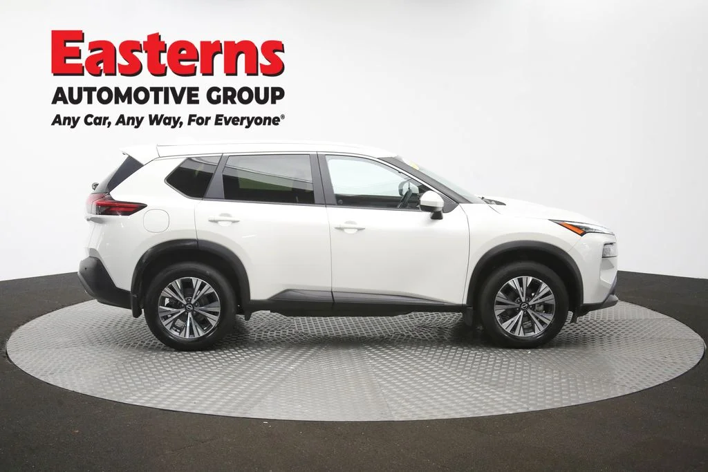 Used 2023 White Nissan SV image 44