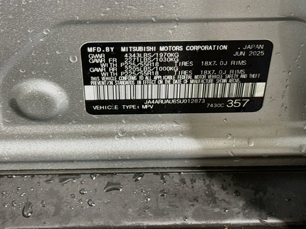 Used 2025 Alloy Silver Metallic Mitsubishi ES image 35