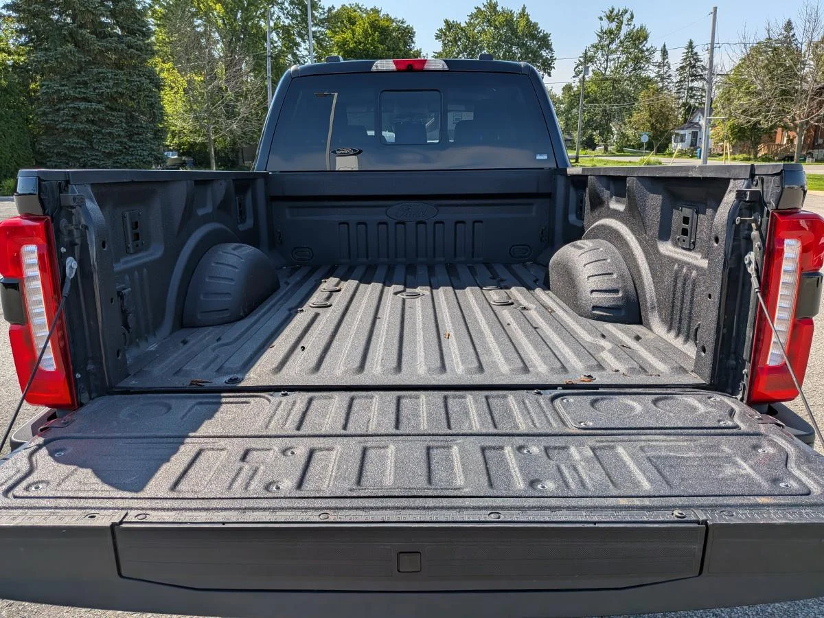 Used 2024 Black Ford Xl 4wd Crew Cab image 7