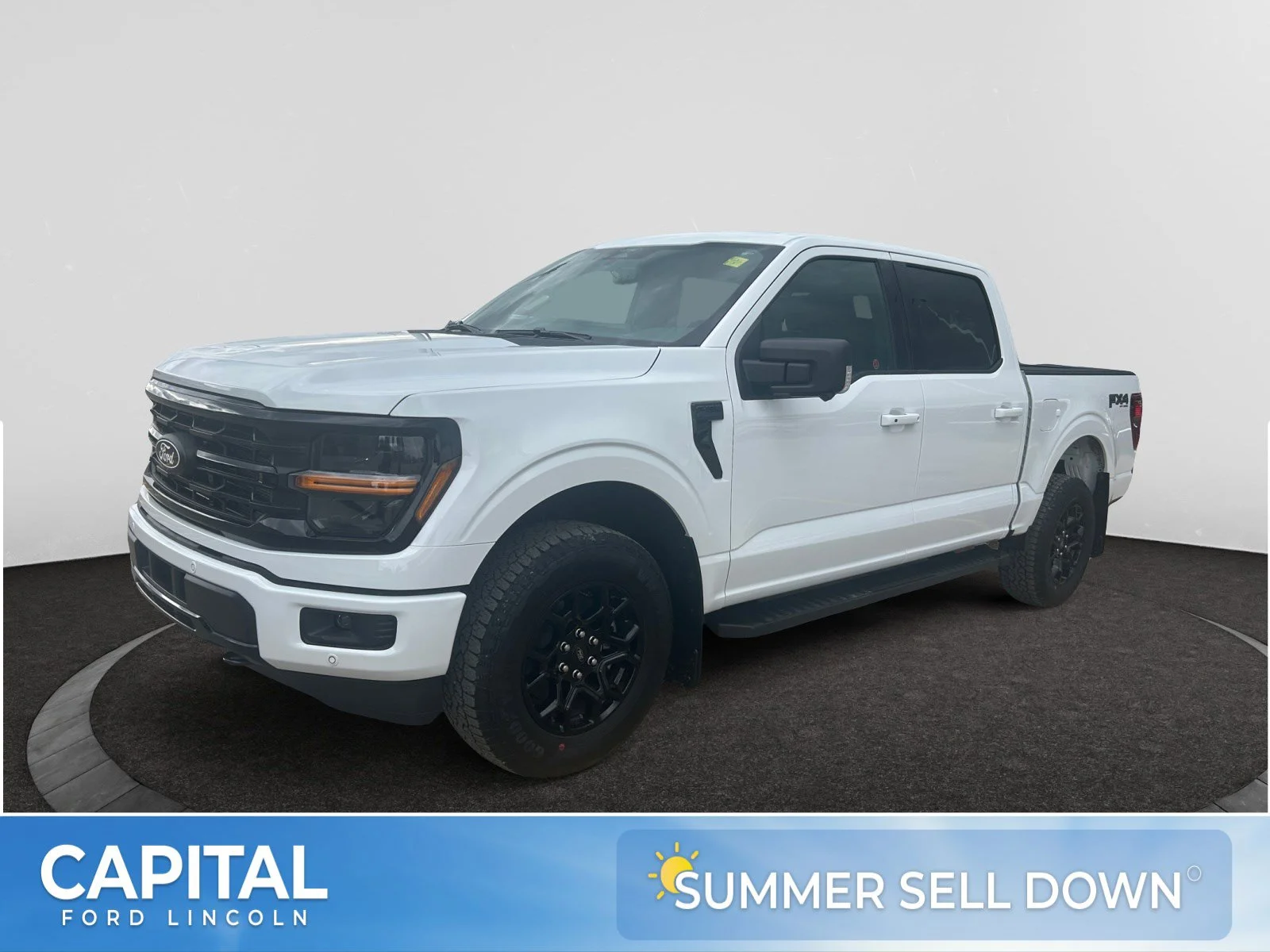 New 2026 Oxford White Ford XLT image 1