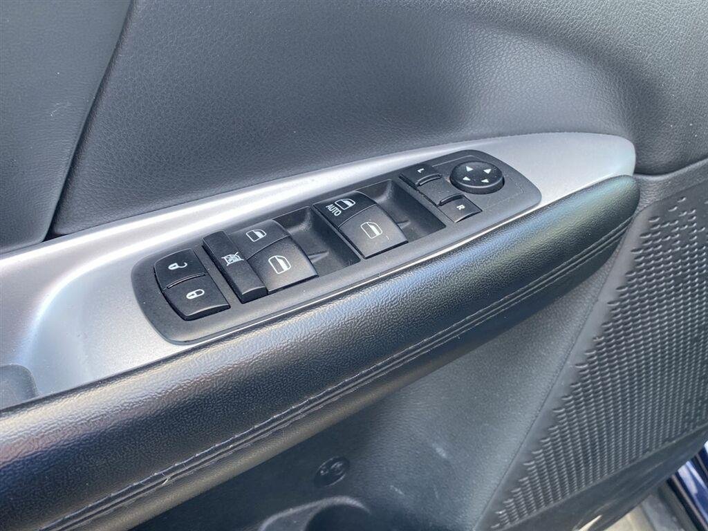 Used 2019 Contusion Blue Pearlcoat Dodge SE Value Pkg image 15