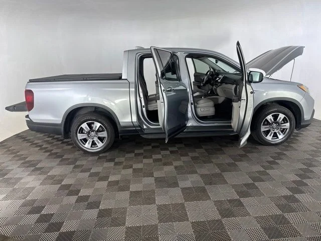 Used 2019  Honda RTL-E image 17