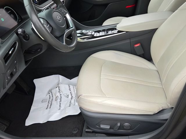Used 2022 Gray Hyundai Limited image 6