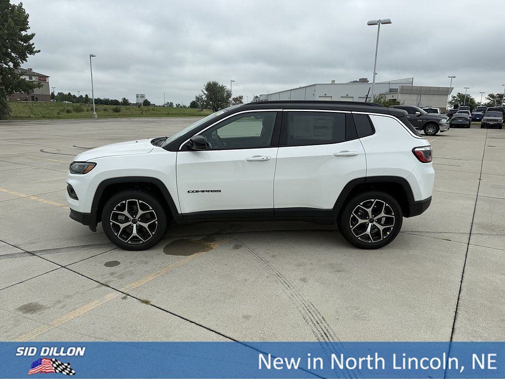 New 2026 Bright White Clear-Coat Exterior Paint Jeep Limited image 2