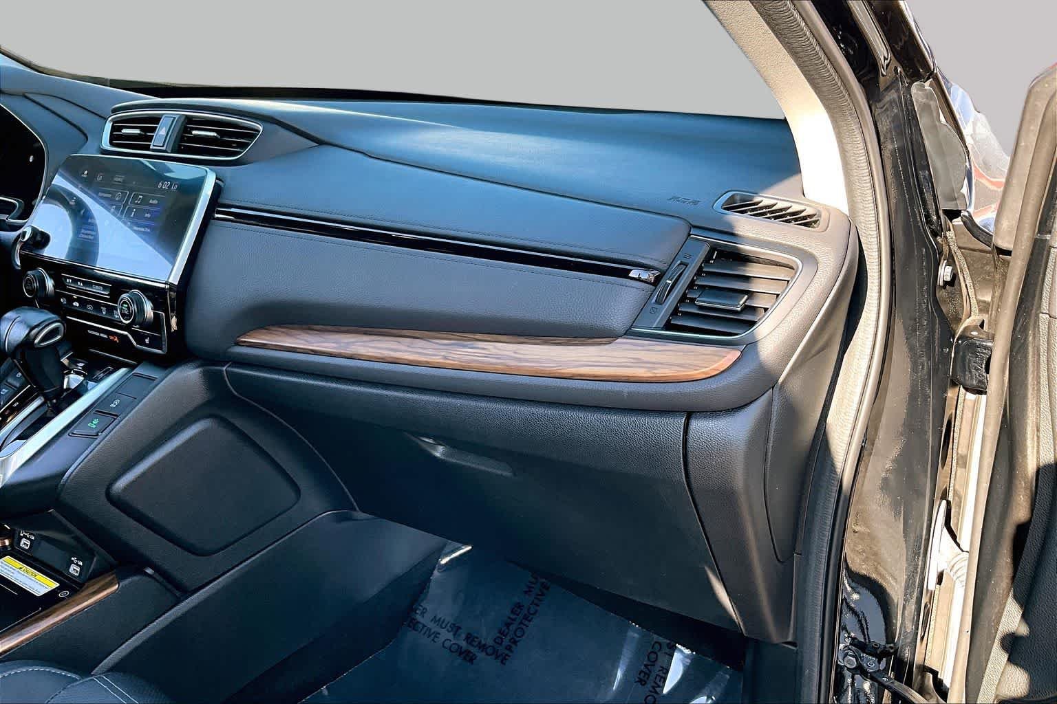 Used 2021 Crystal Black Pearl Honda Touring image 18