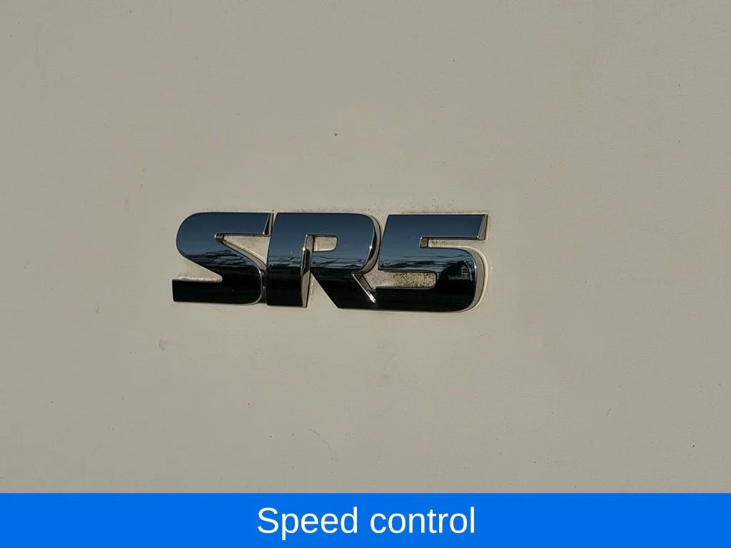 Used 2019 White Toyota SR5 image 12