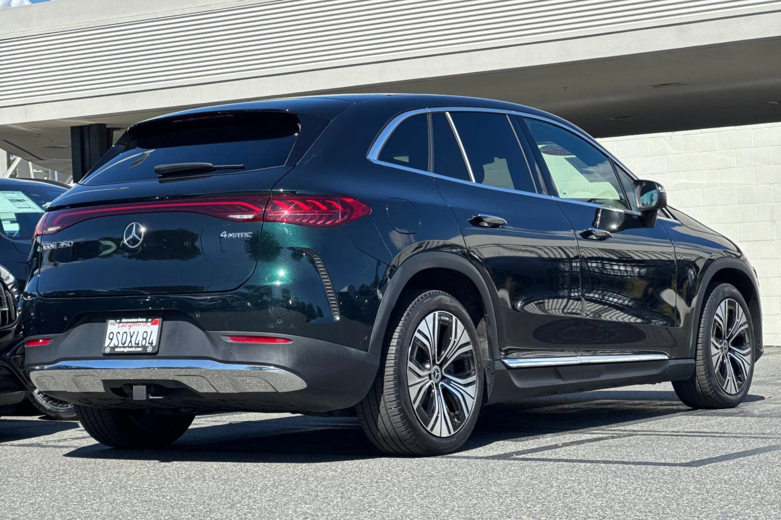 Certified Used 2025 Green Mercedes-Benz 350 SUV image 4