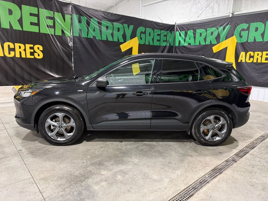 Certified Used 2025 Agate Black Metallic Ford ST-Line image 4