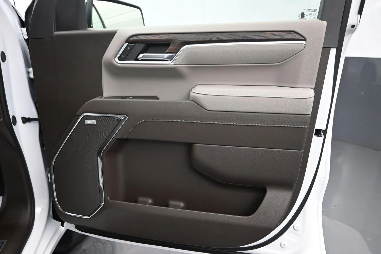 2026 GMC Sierra 1500 SLT - Photo 10