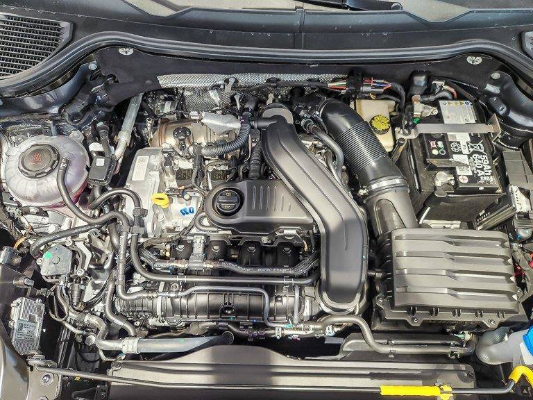 New 2027 Platinum Gray Metallic Volkswagen 1.5T S image 17