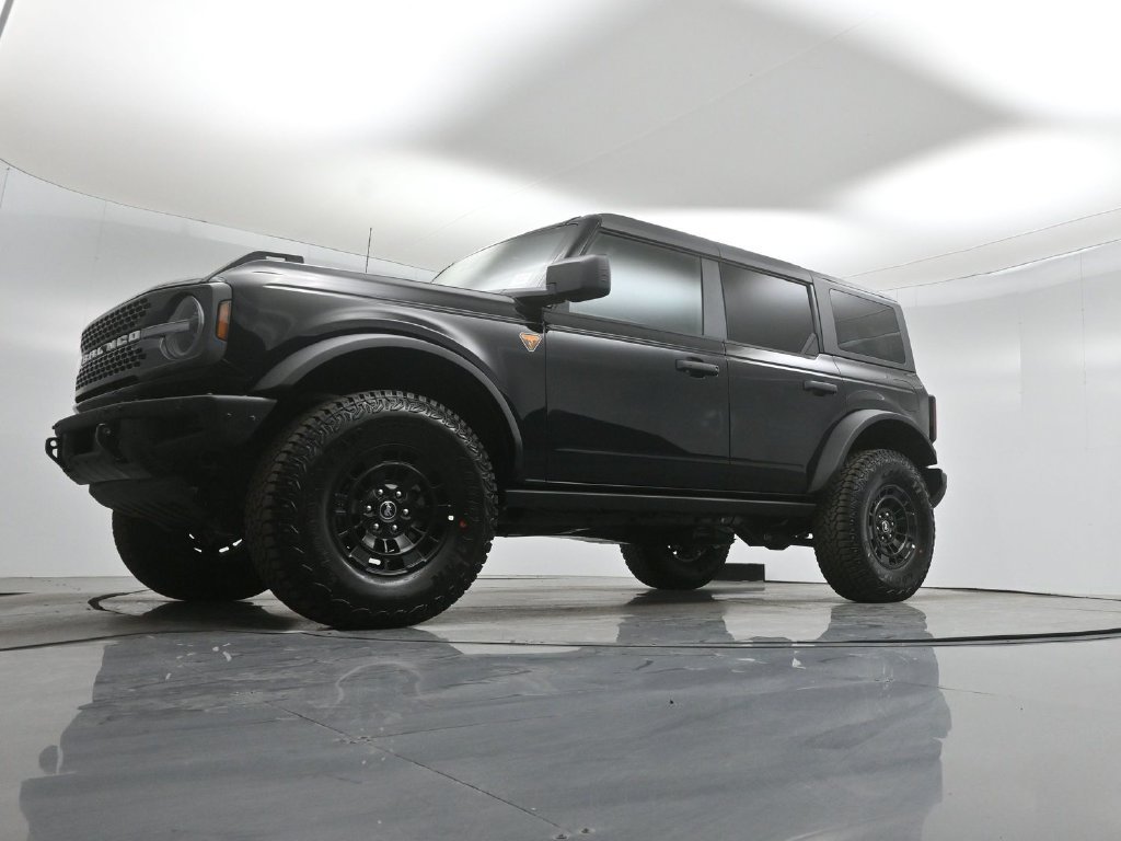 New 2026 Shadow Black Ford Badlands image 41