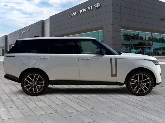 New 2026 Fuji White Land Rover SE image 6