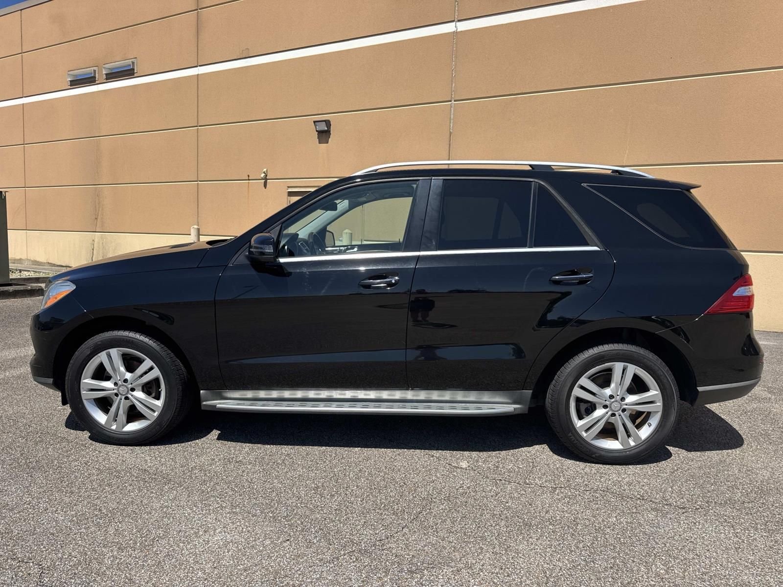 Used 2015 Black Mercedes-Benz ML 350 image 9