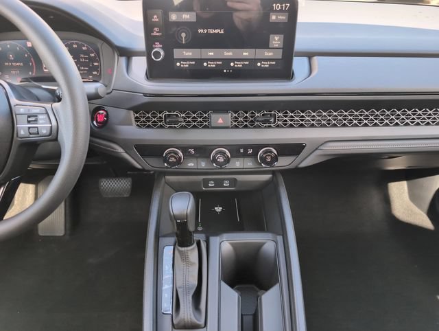 New 2026 Platinum White Pearl Honda LX image 24