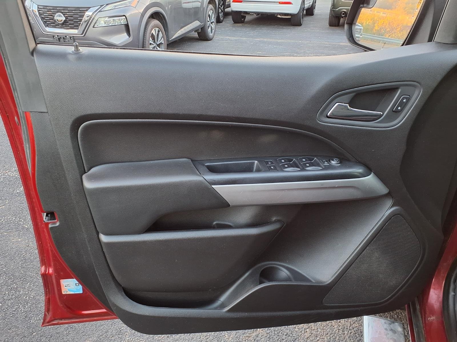 Used 2016 Red Rock Metallic Chevrolet LT image 13