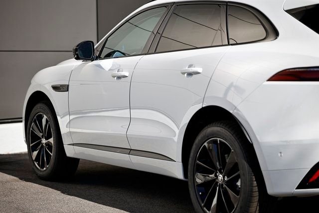 2026 Jaguar F-Pace R-Dynamic S - Photo 8