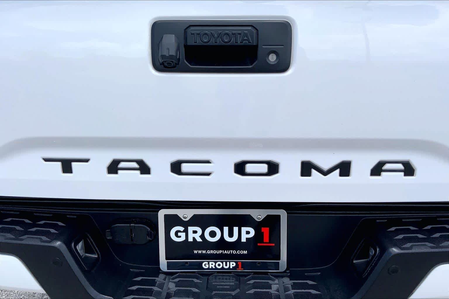 Used 2019 Super White Toyota TRD Sport image 10
