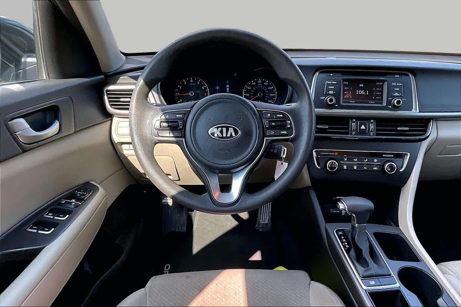 Pre-Owned 2016 Kia Optima LX