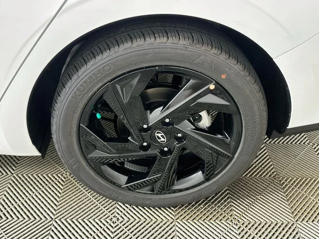 New 2026 Hyundai ELANTRA SEL Sport