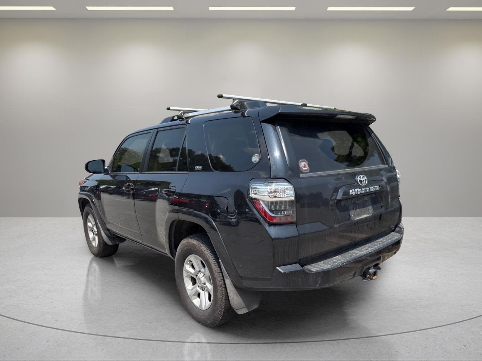 Used 2019 Midnight Black Metallic Toyota SR5 image 11