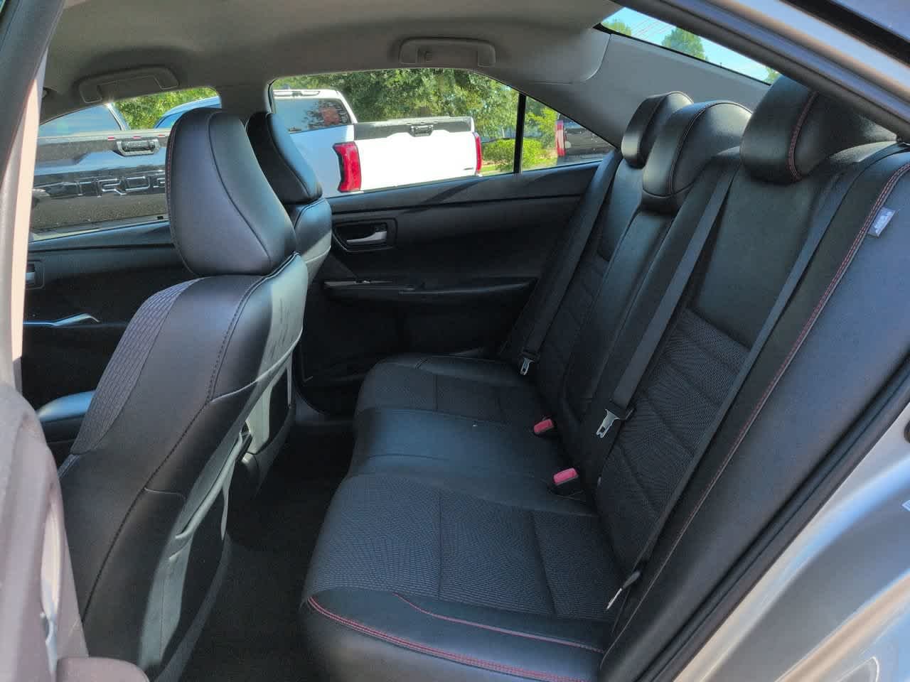 Used 2016 Creme Brulee Mica Toyota SE image 13