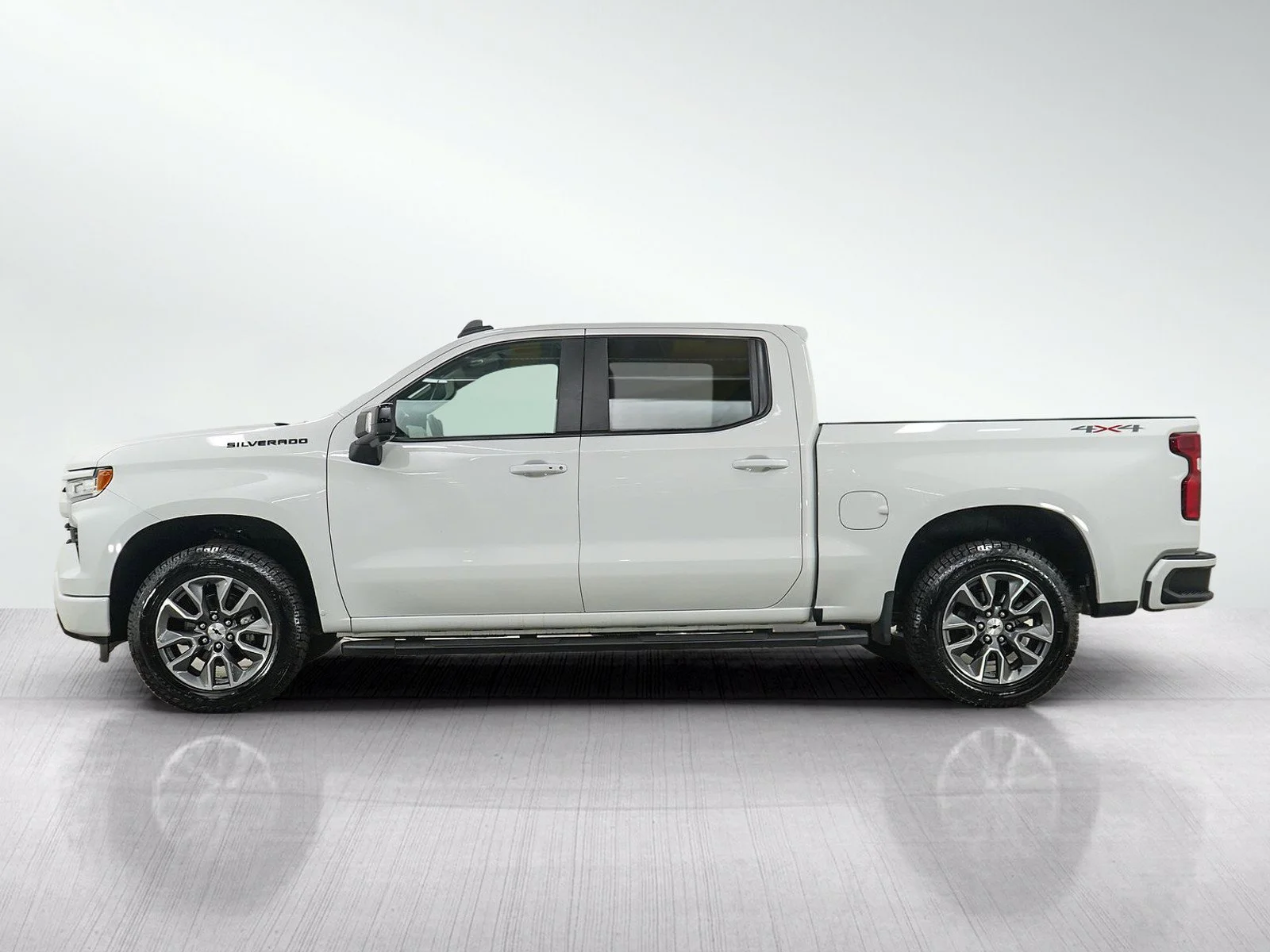 Used 2024 Chevrolet Silverado 1500 RST with VIN 1GCUDEEL0RZ246223 for sale in Eden Prairie, Minnesota