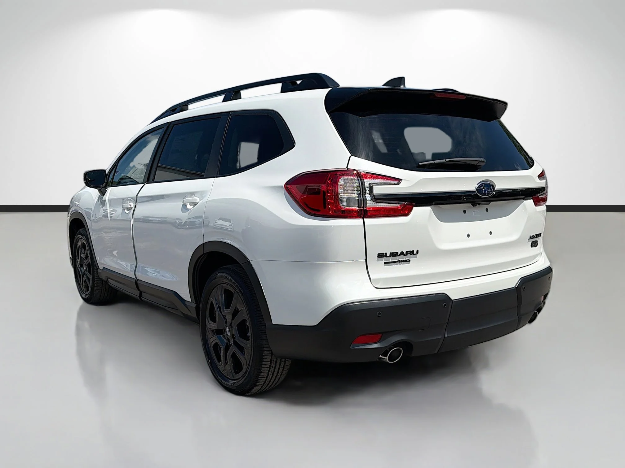 New 2026 Crystal White Pearl Subaru Onyx Edition Touring image 5