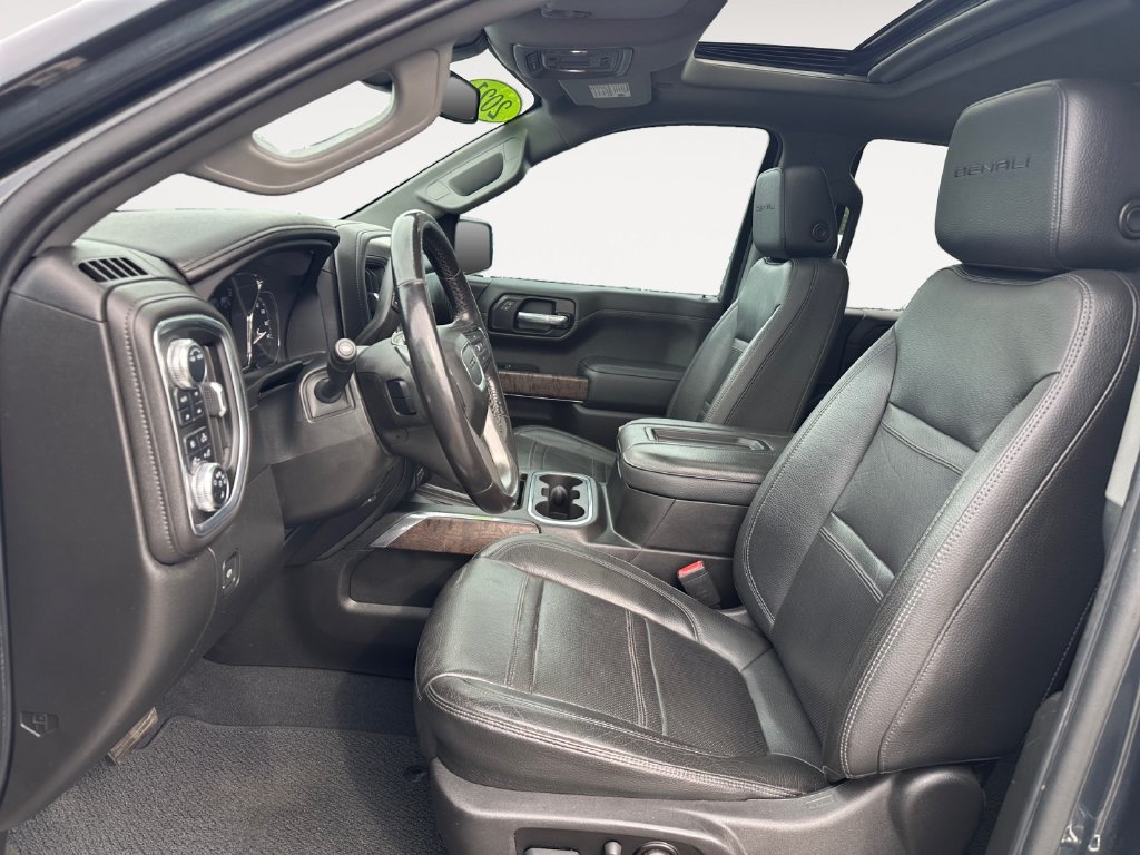 Used 2021 Green GMC Denali image 9