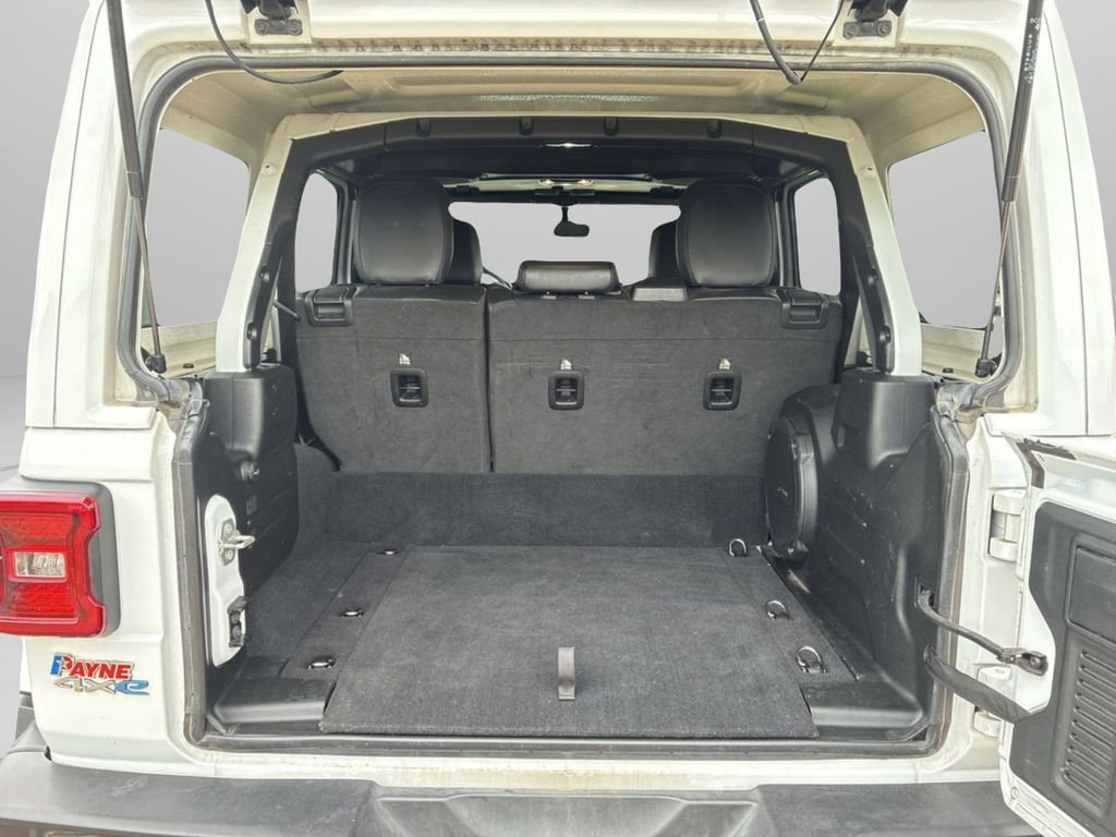 Used 2023 White/off-white Jeep Sahara 4xe image 17