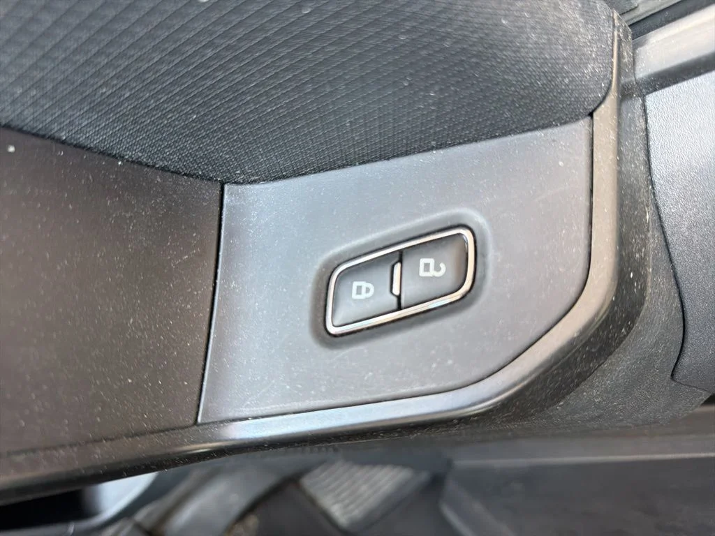 Used 2023 Black Ford XL image 9