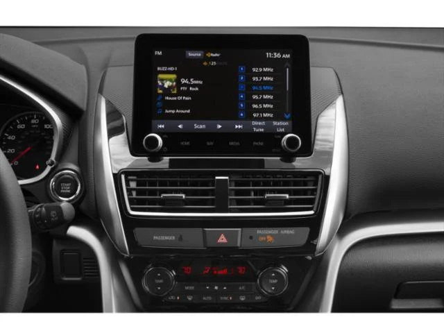 New 2026 Labrador Black Pearl Mitsubishi SEL image 13