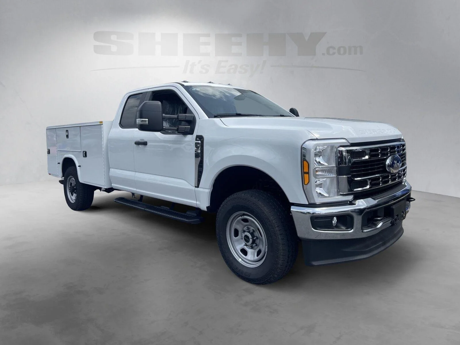 New 2026 Oxford White Ford XL image 2