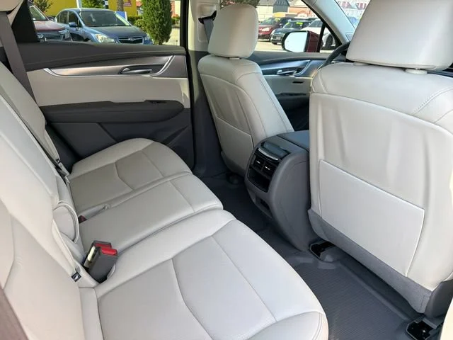 Used 2021 INFRARED TINTCOAT Cadillac FWD Premium Luxury image 27