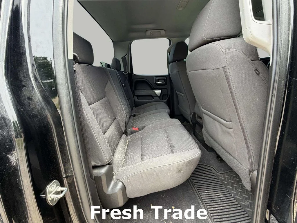 Used 2019 Black Chevrolet LT image 7