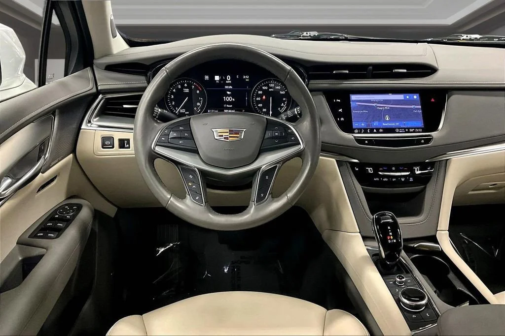 Used 2023 Crystal White Tricoat Cadillac Premium Luxury image 8