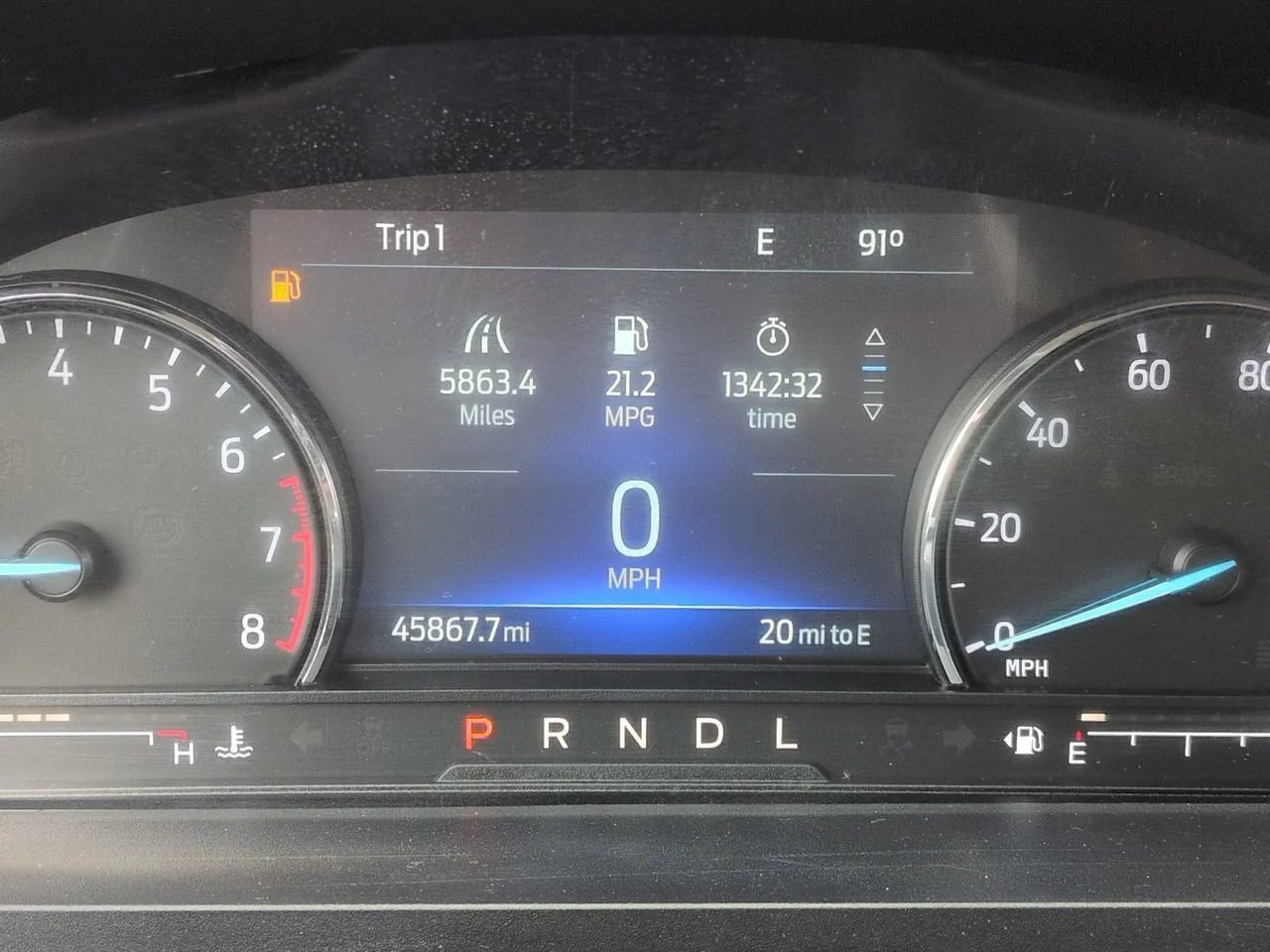 Used 2022 Green Metallic Ford Limited image 29