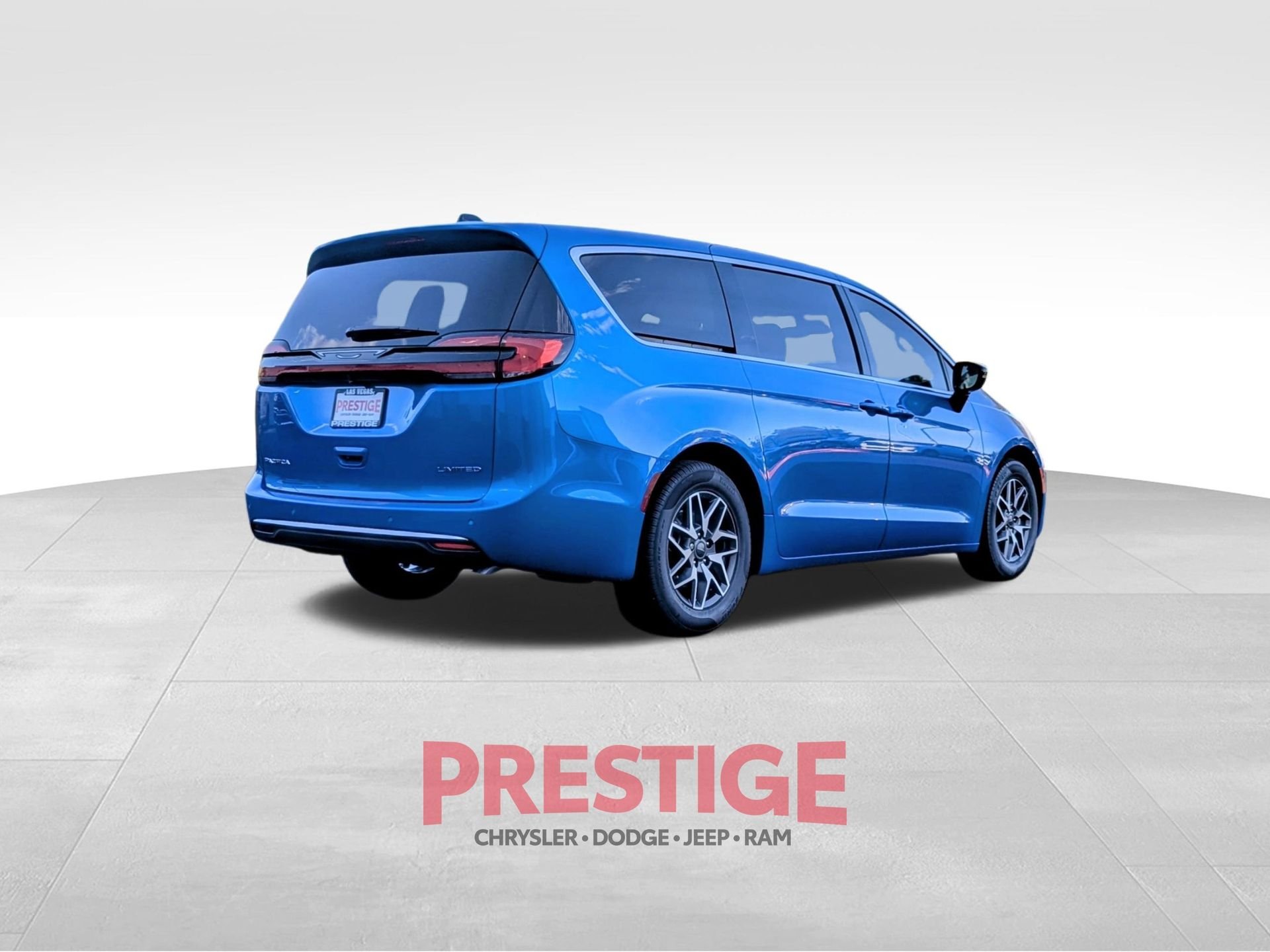 New 2027 Hydro Blue Pearl-Coat Exterior Paint Chrysler Limited image 5