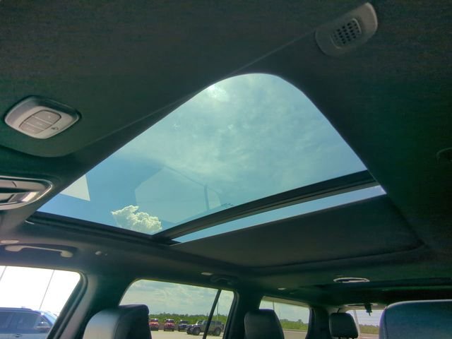 New 2026 High Gloss Black Jeep Upland image 27