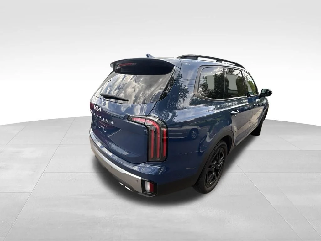 Used 2023 Black Kia SX-Prestige X-Line image 7