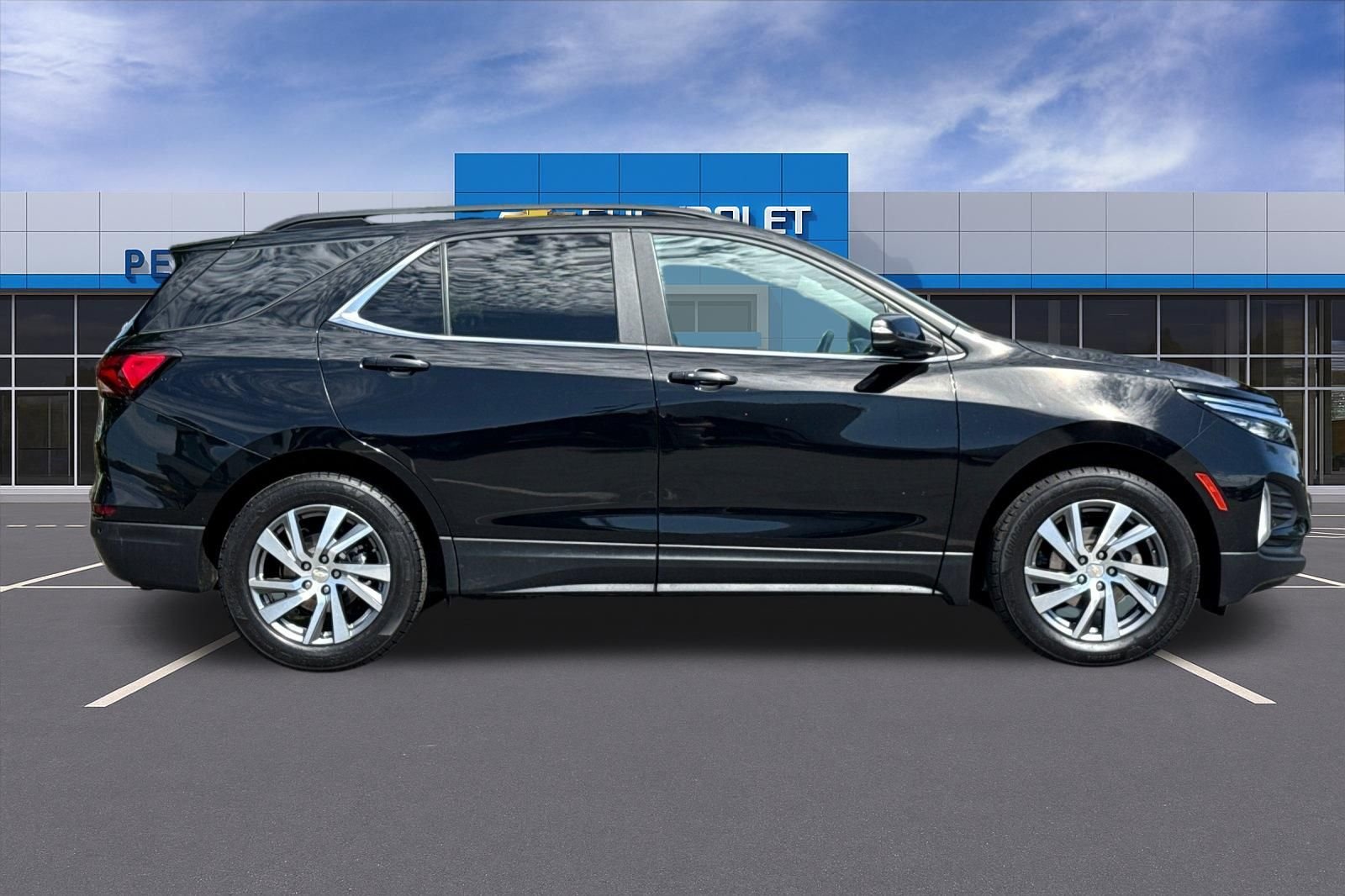 Used 2022 Black Chevrolet LT image 3