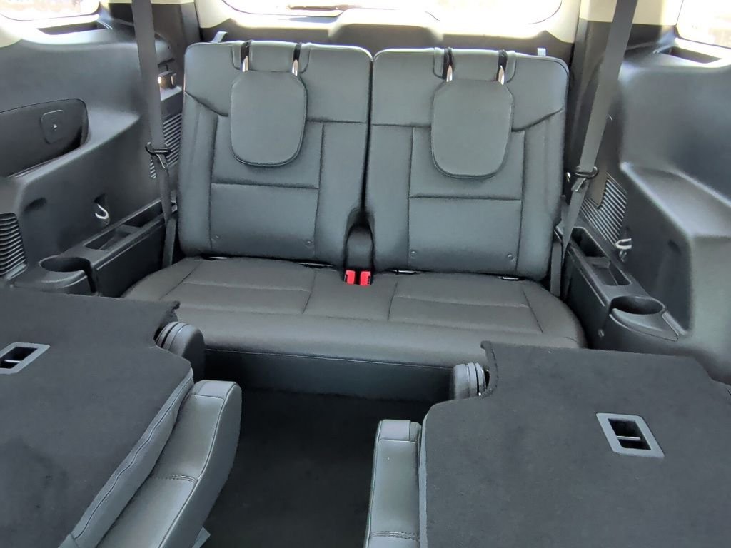 New 2026 Carbonized Gray Metallic Ford Active image 39