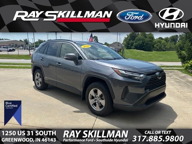 Certified Used 2022 Magnetic Gray Metallic Toyota XLE image 1