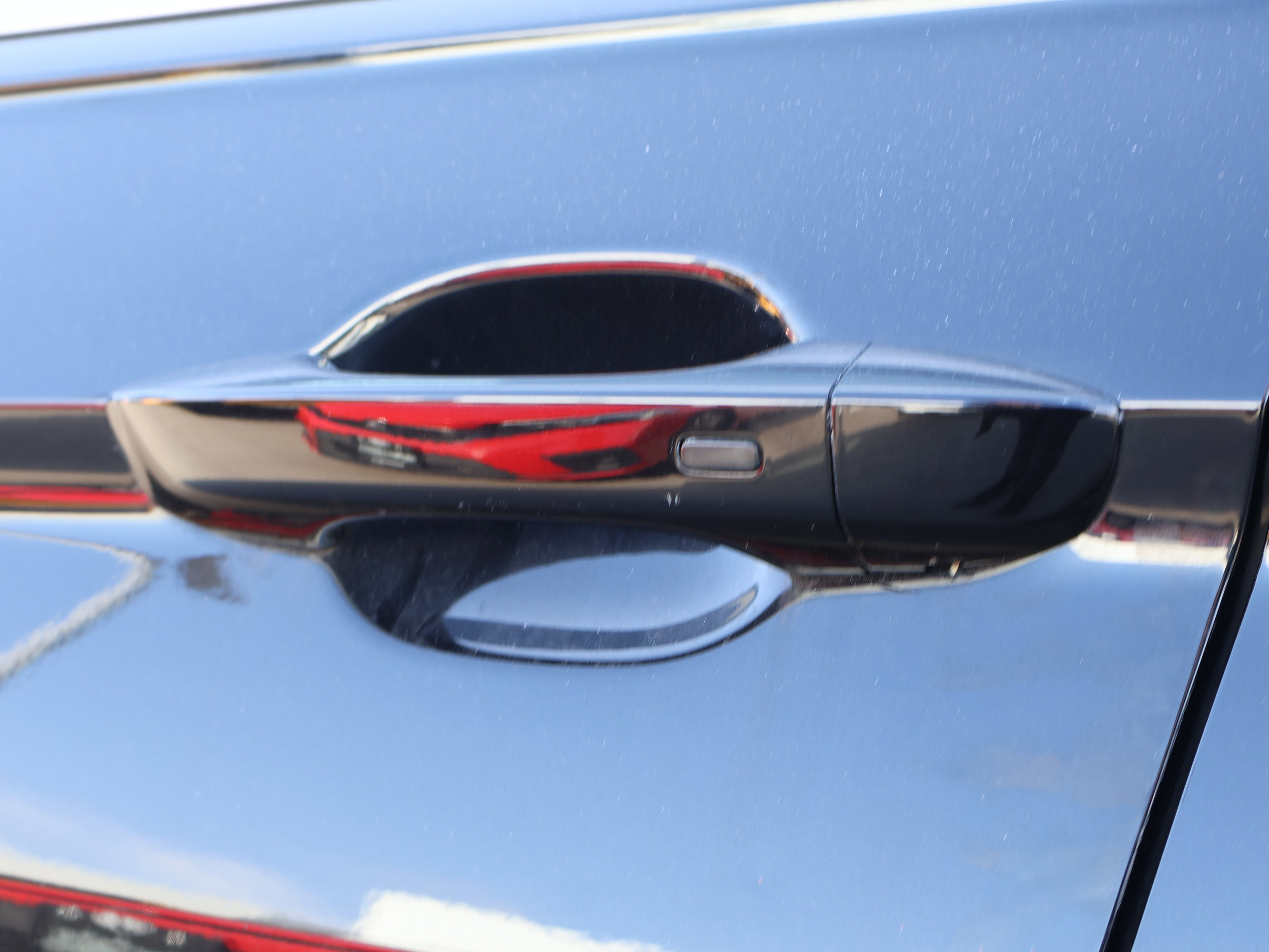 2022 Volkswagen Tiguan SE - Photo 21