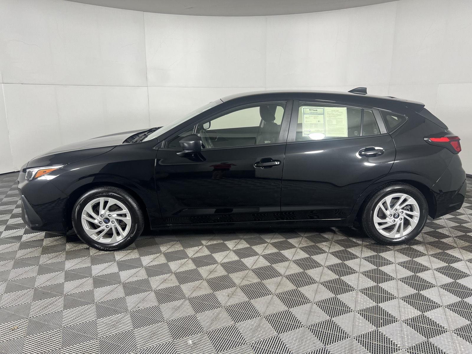 Used 2024 Crystal Black Silica Subaru Base image 17