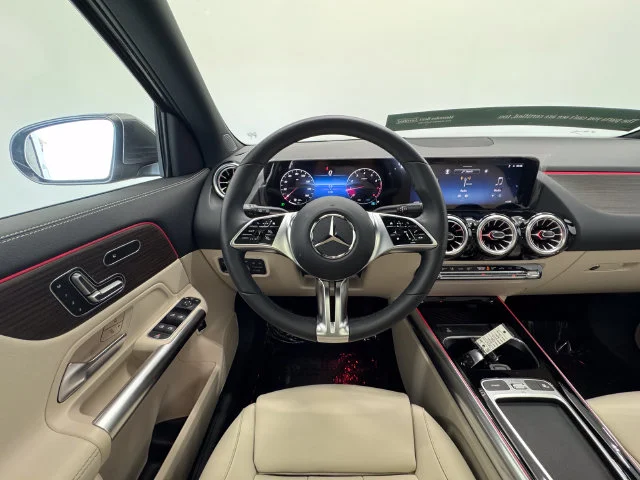 Certified Used 2026 Mountain Gray Metallic Mercedes-Benz GLA 250 image 23
