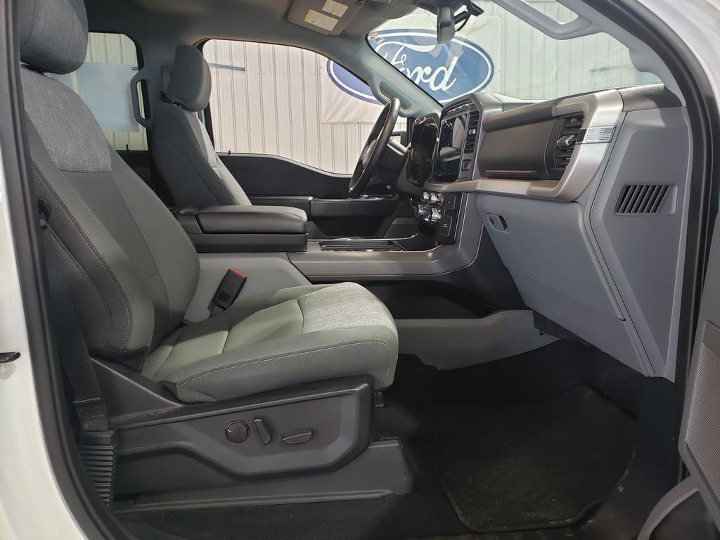 Used 2023 Oxford White Ford XL image 17